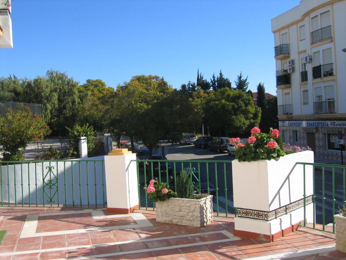 Apartamentos La Libertad Estepona Ngoại thất bức ảnh