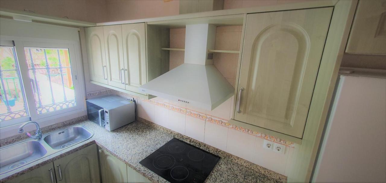 Apartamentos La Libertad Estepona Ngoại thất bức ảnh