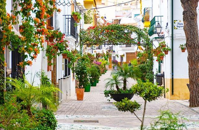 Apartamentos La Libertad Estepona Ngoại thất bức ảnh